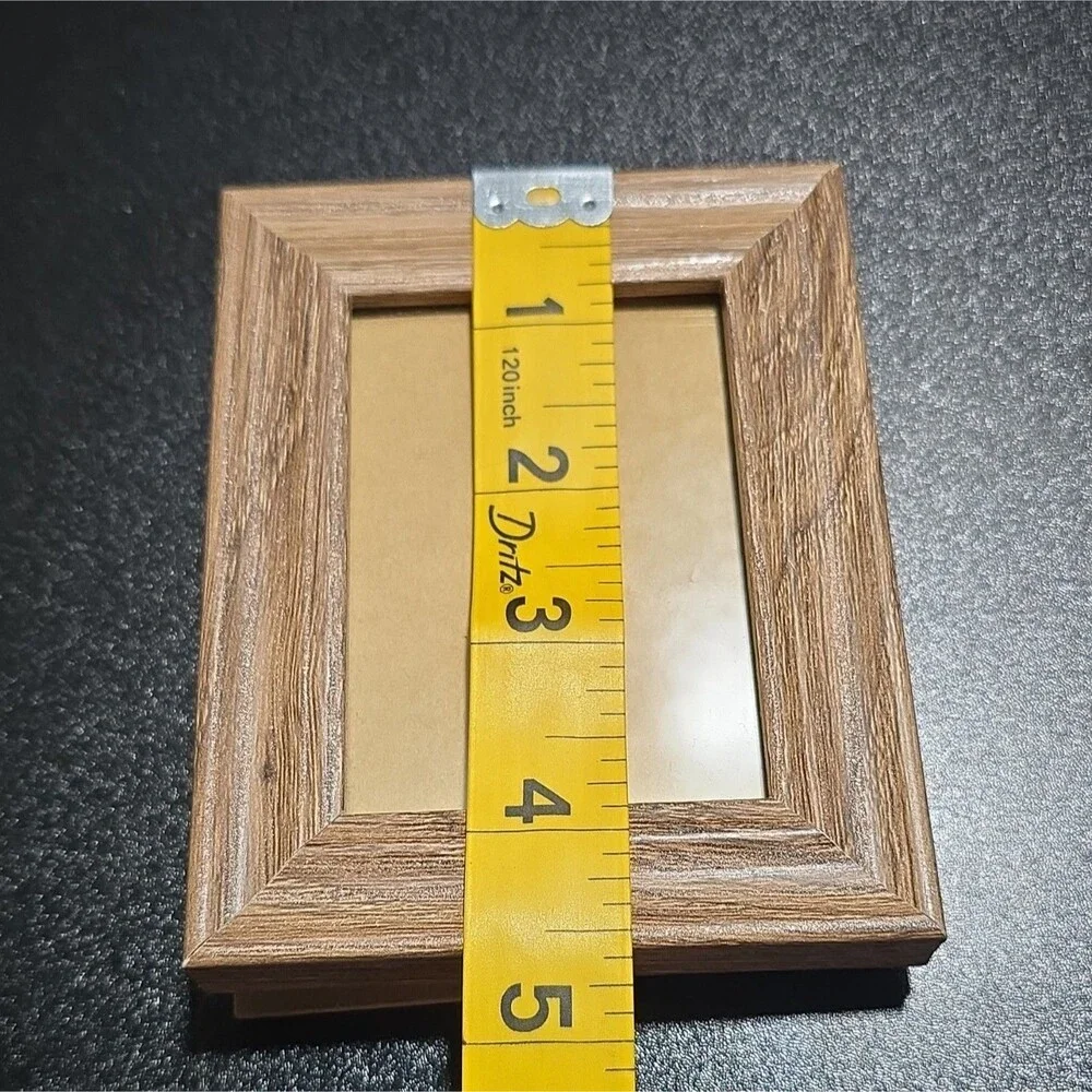 MSPCI 2.5x3.5 Brown Wood Grain Photo Frame w/ Glass Freestanding Portrait